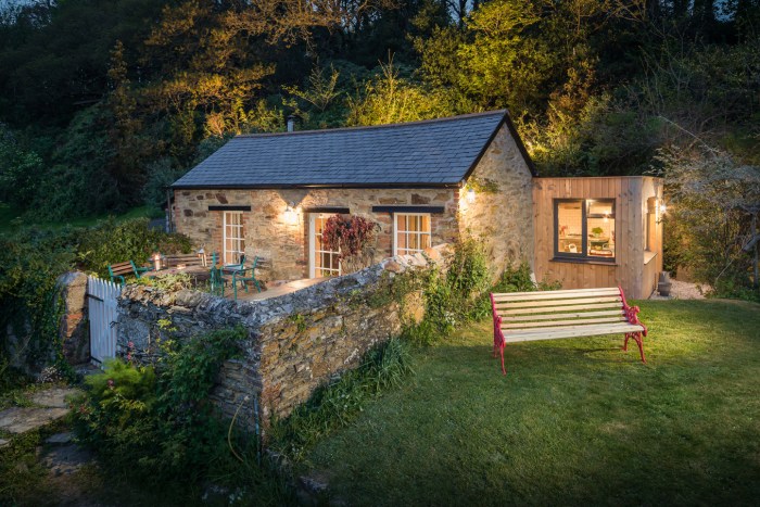 Cottages modern cosy sussex thespaces