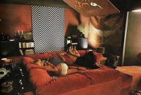 Retro Revival: 70s-Inspired Bedroom Ideas