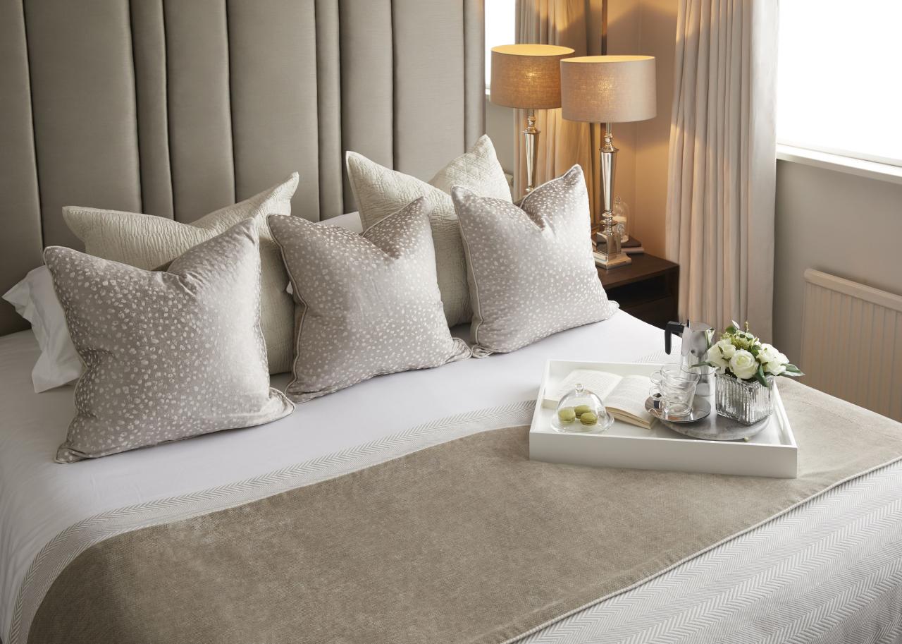 Luxury Retreat: Boutique Hotel-Inspired Bedroom Decor