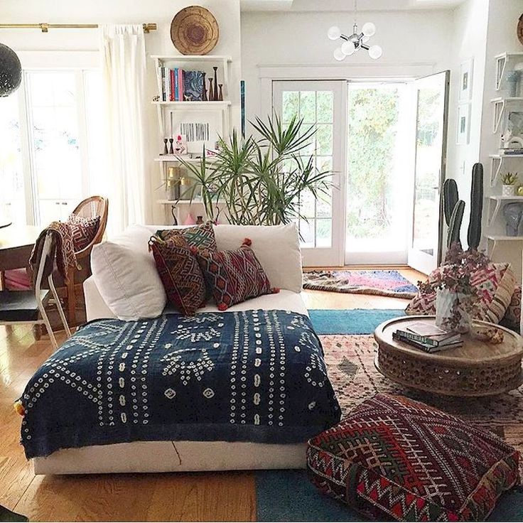 Bohemian Chic Living Room Design Ideas for a Relaxing Atmosphere
