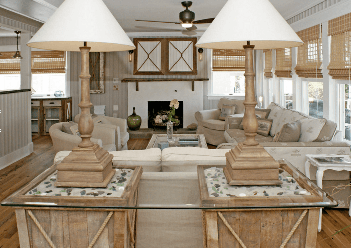 Coastal Cool: Relaxed Living with Beachy Vibes