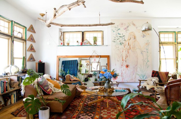 Bohemian Luxe: Opulent Touches in Free-Spirited Spaces
