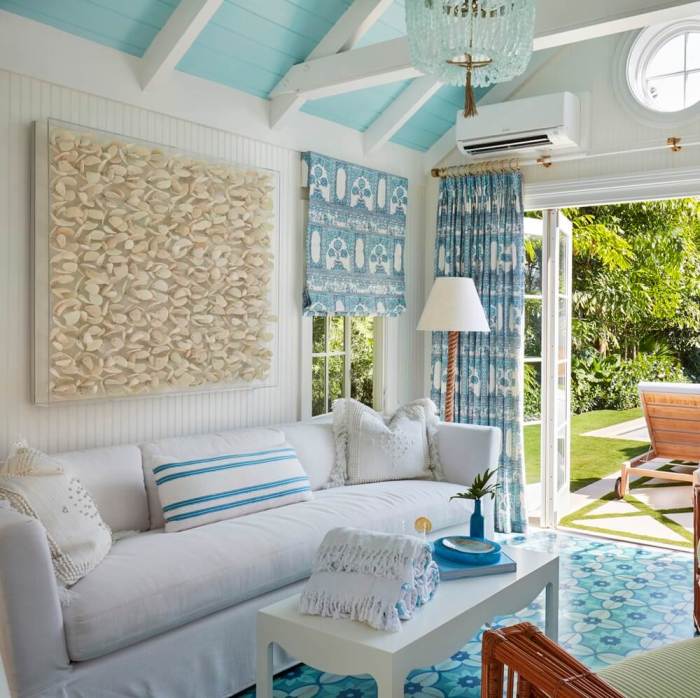 Coastal Cool: Relaxed Living with Beachy Vibes