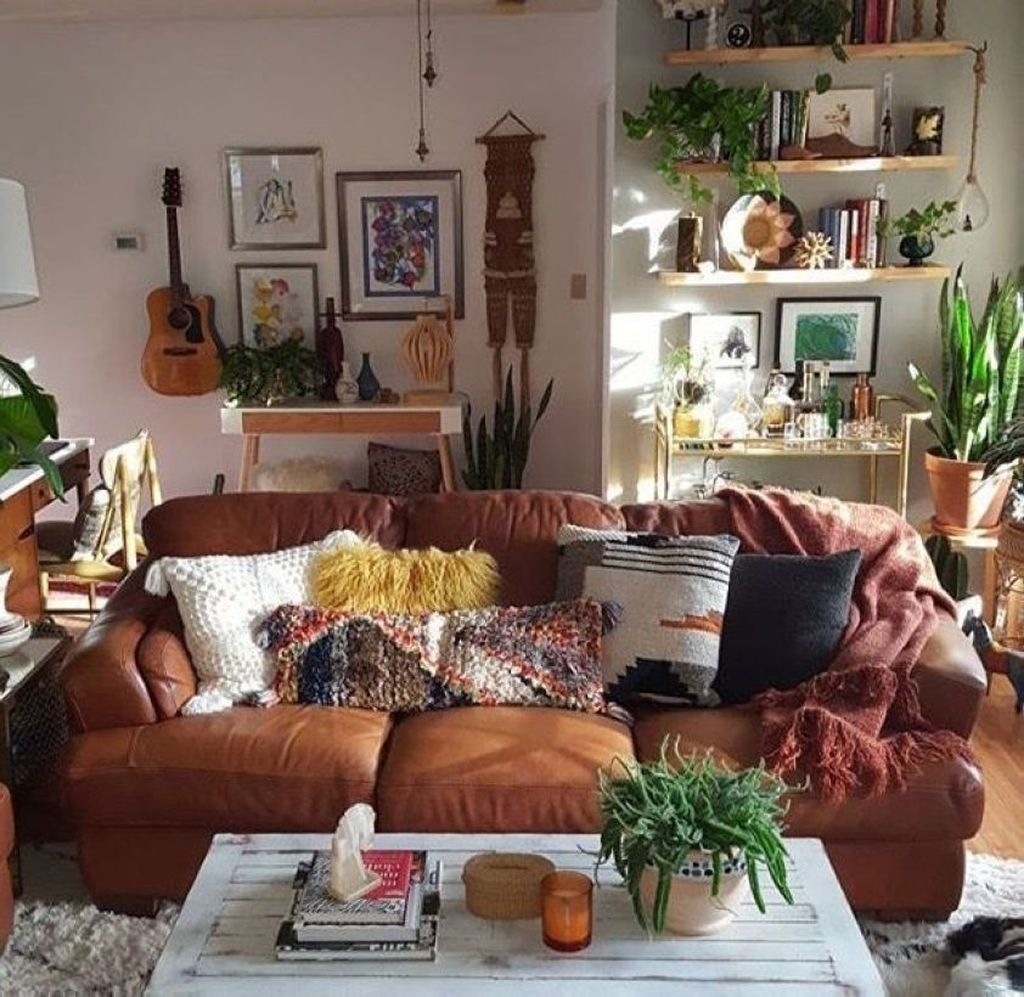 Boho Retreat: Free-Spirited Bohemian Living Room Design Ideas