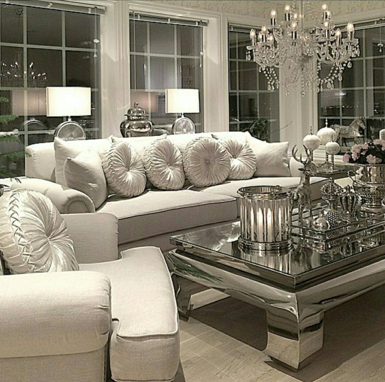 Glamorous Living Room Design Ideas for a Touch of Luxury
