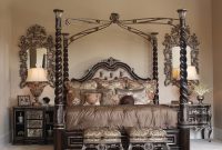 Elegant Canopy Beds for a Regal Bedroom Style