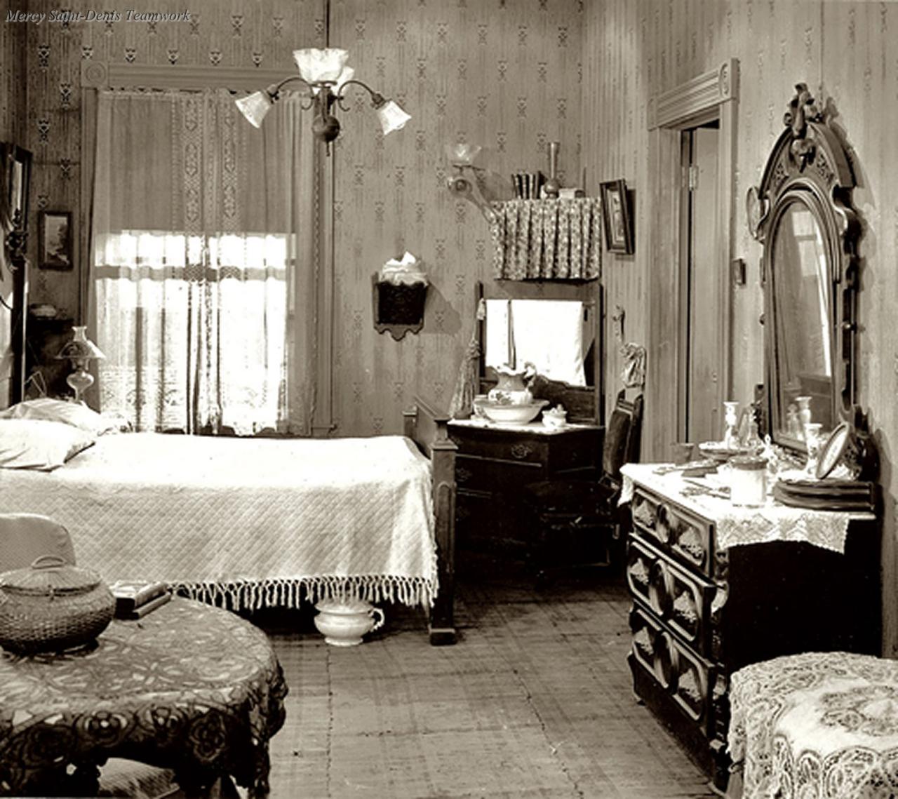 Art Deco Elegance: Glamorous 1920s-Inspired Bedroom Decor