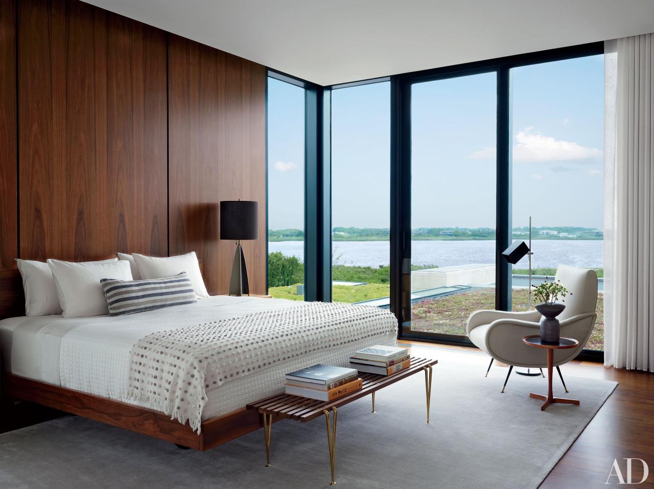 Modern Elegance: Timeless Contemporary Bedroom Decor