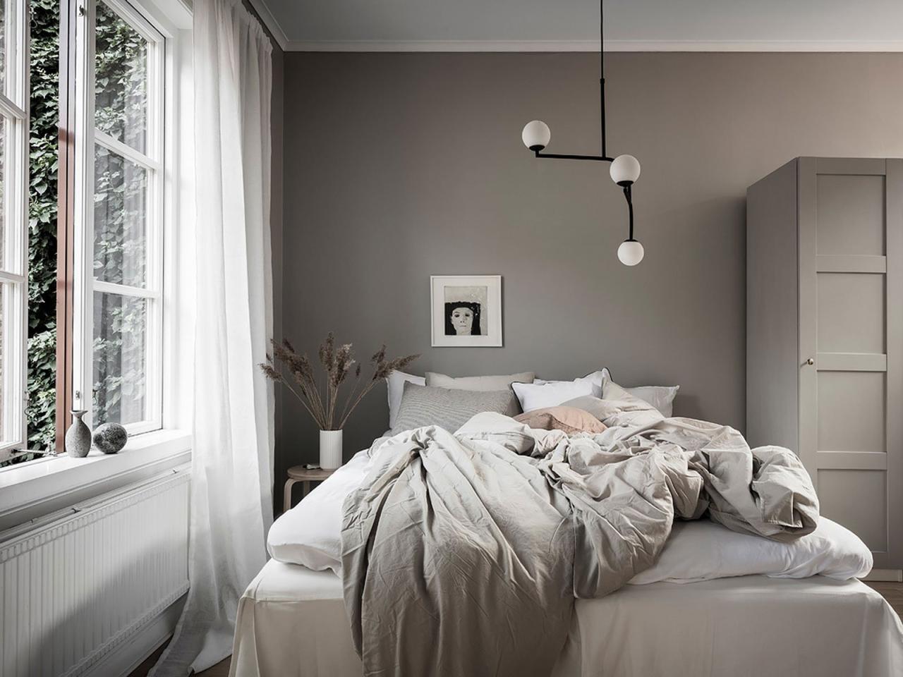 Scandinavian Simplicity: Minimalist Nordic Bedroom Decor