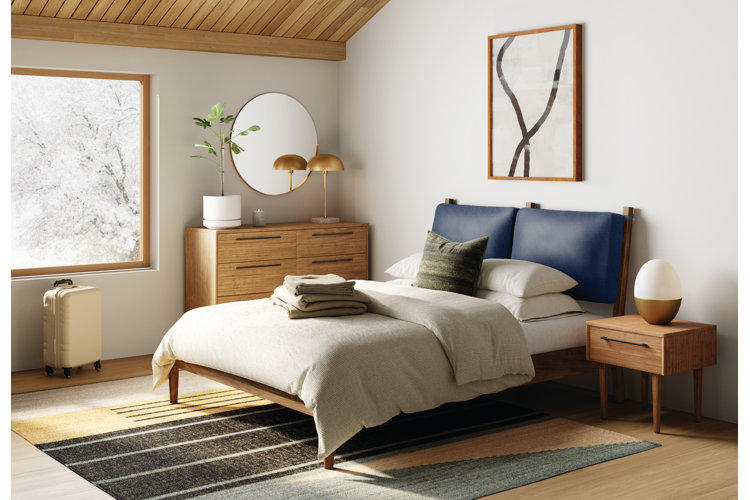 Scandinavian Sanctuary: Simple and Serene Bedroom Decor