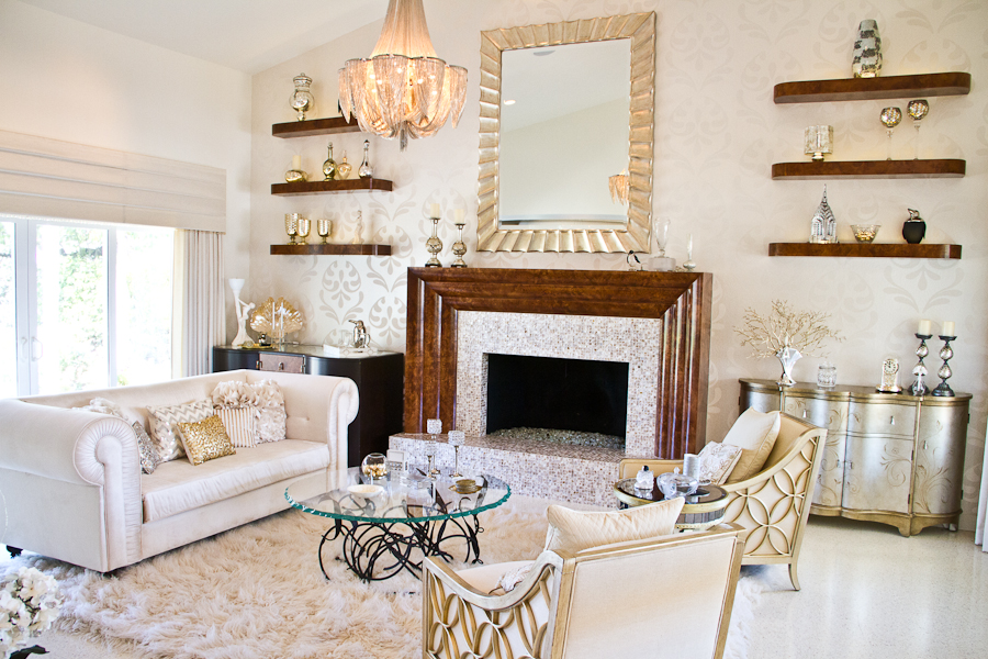 Timeless Glamour: Classic Hollywood-Inspired Living Room Design Ideas
