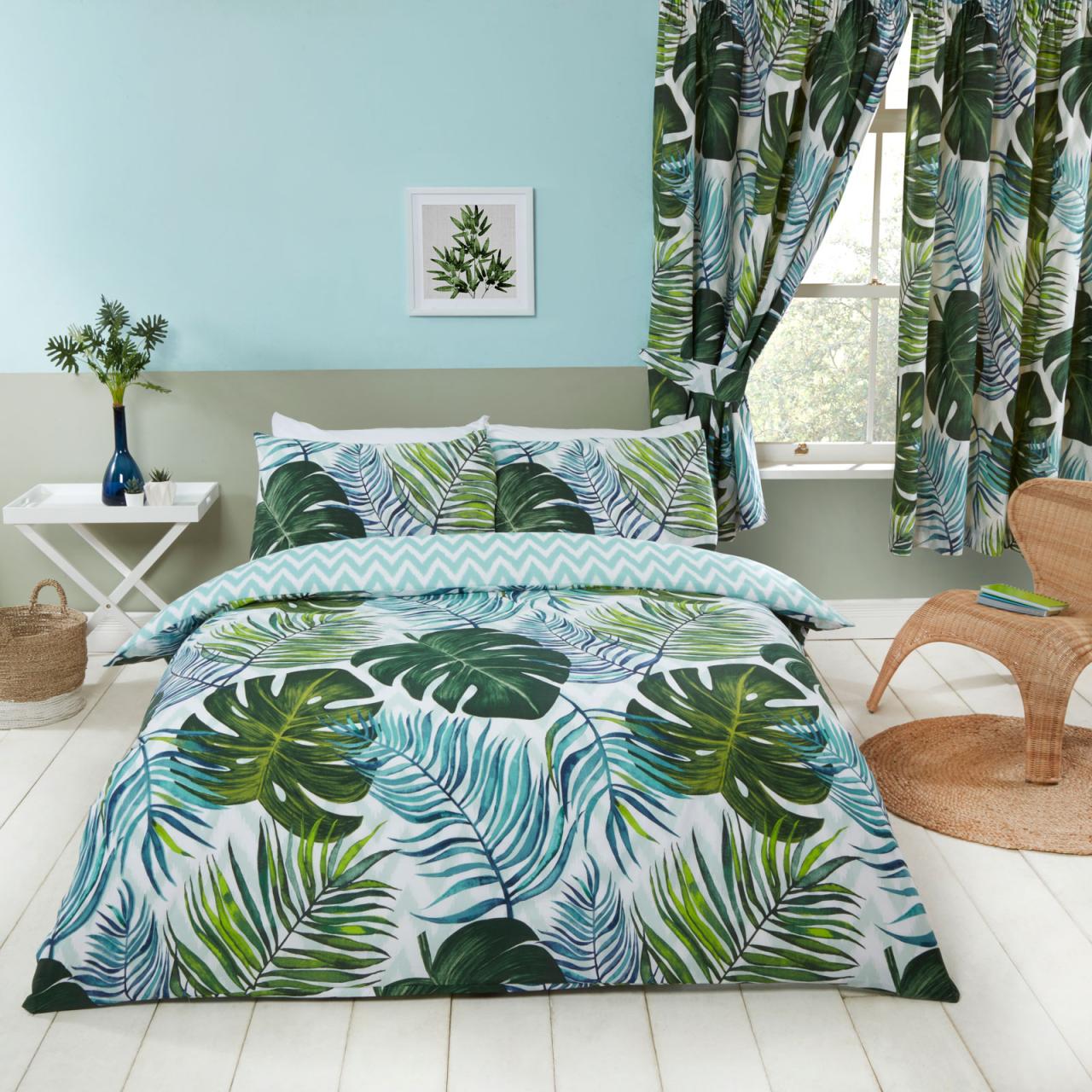 Urban Jungle: Tropical-Inspired Bedroom Decor with Greenery