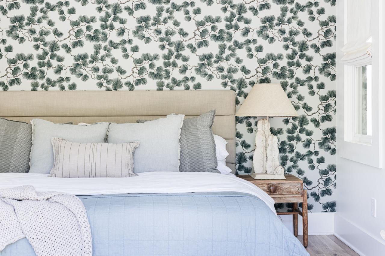 Creative Ways to Use Wallpaper in Bedroom Design